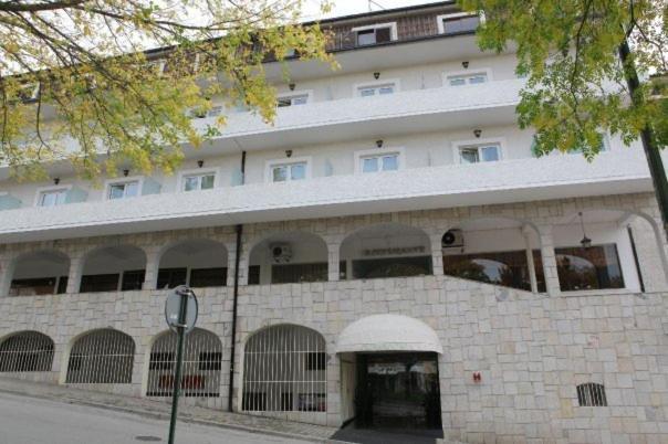 Petrus Hotel Chaves Exteriör bild